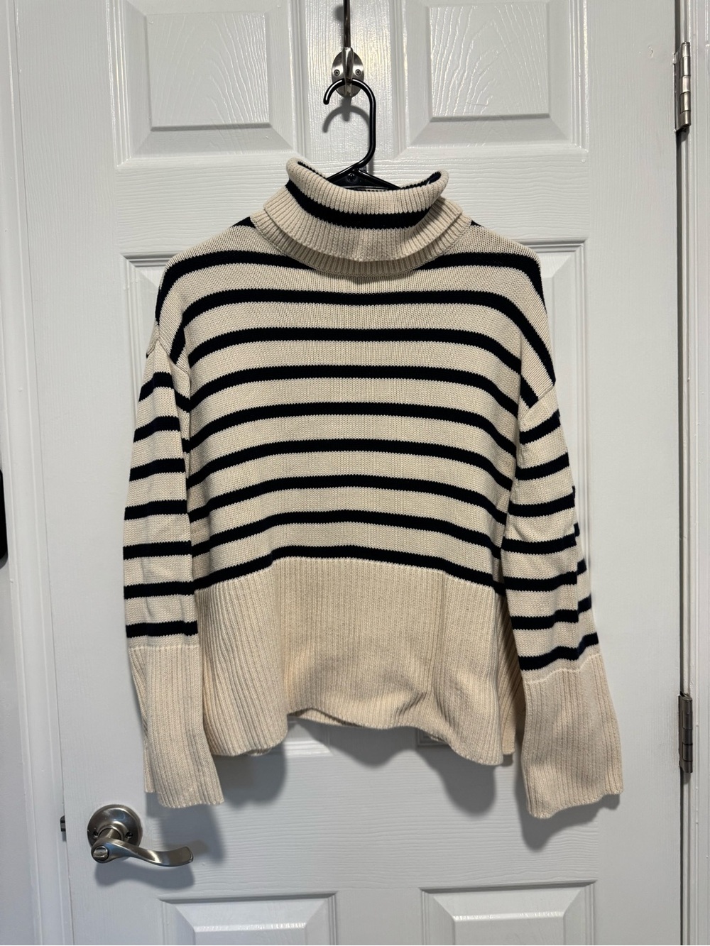 Gap Boxy Striped Turtleneck Sweater - Cream & Navy XS